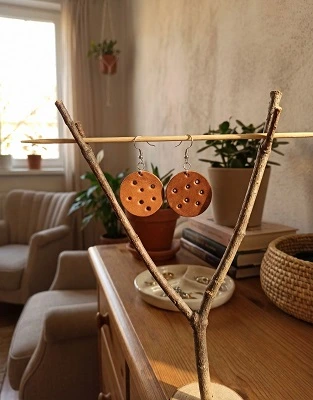 Кожаные серьги