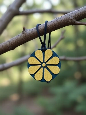 Кожаная подвеска лимон