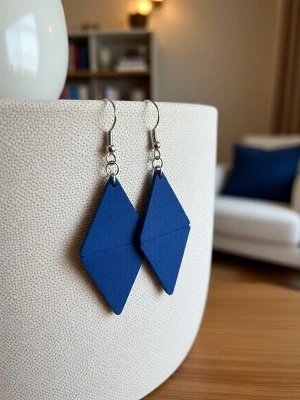 Кожаные серьги ромбы