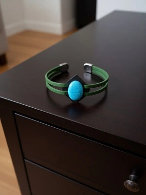 Кожаный браслет с бирюзой